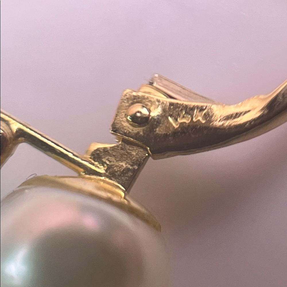 Classic 14 kt Gold Pearl & Diamond Earrings - Picture 9 of 12